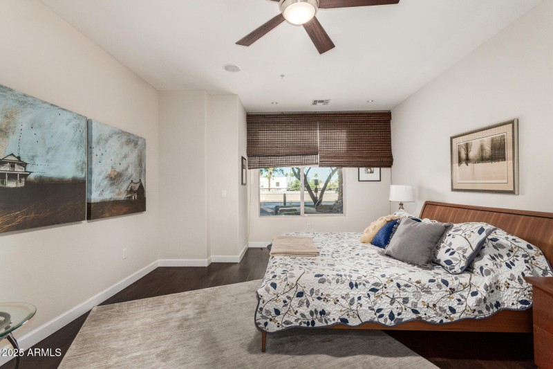 21 - Woodmere Fairway