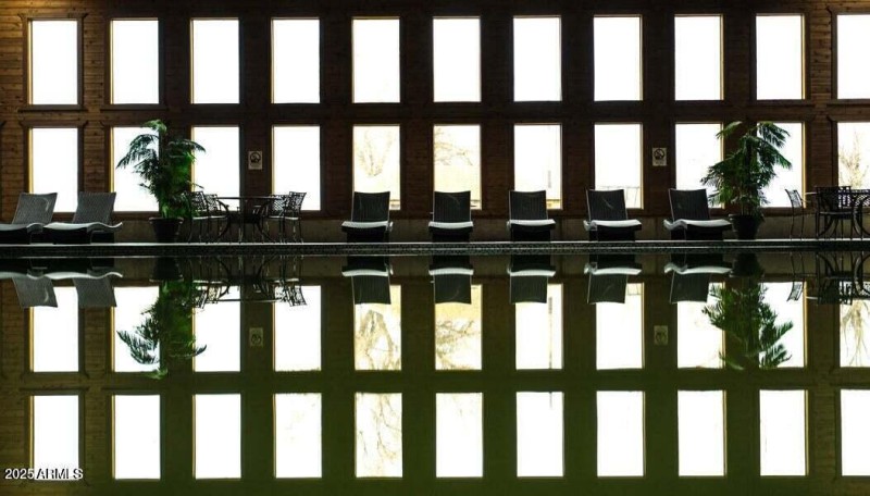 Indoor Pool:Spa