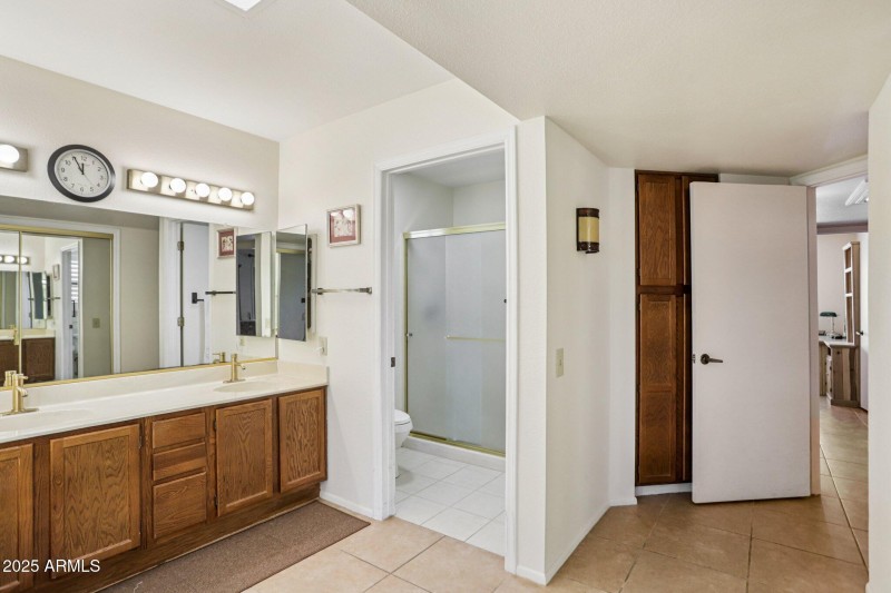 24-web-or-mls-W Foxfire Dr-1706-024