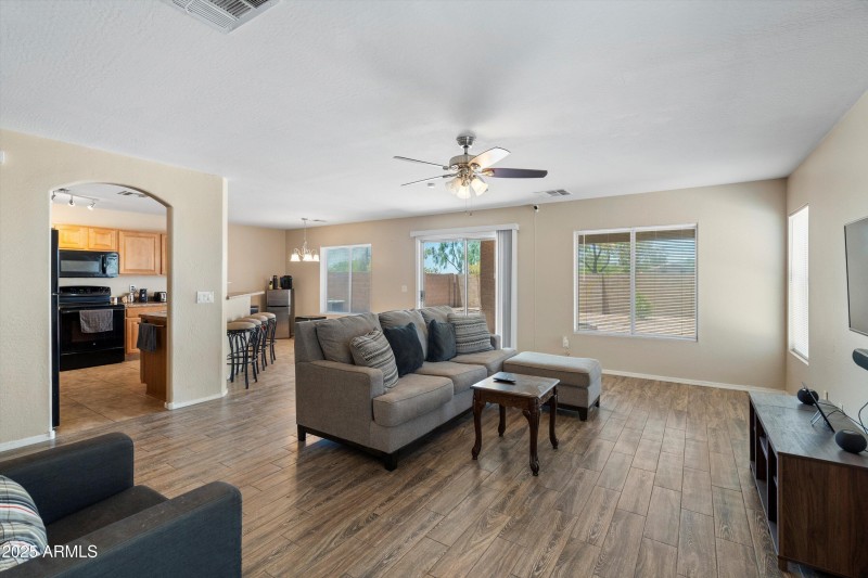 05-Family Room