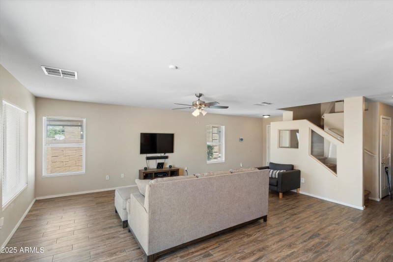 07-Family Room
