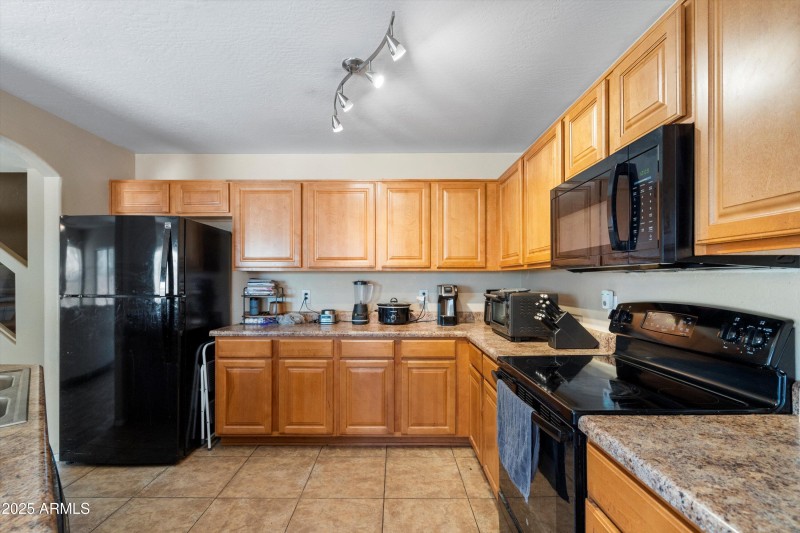 13-Kitchen
