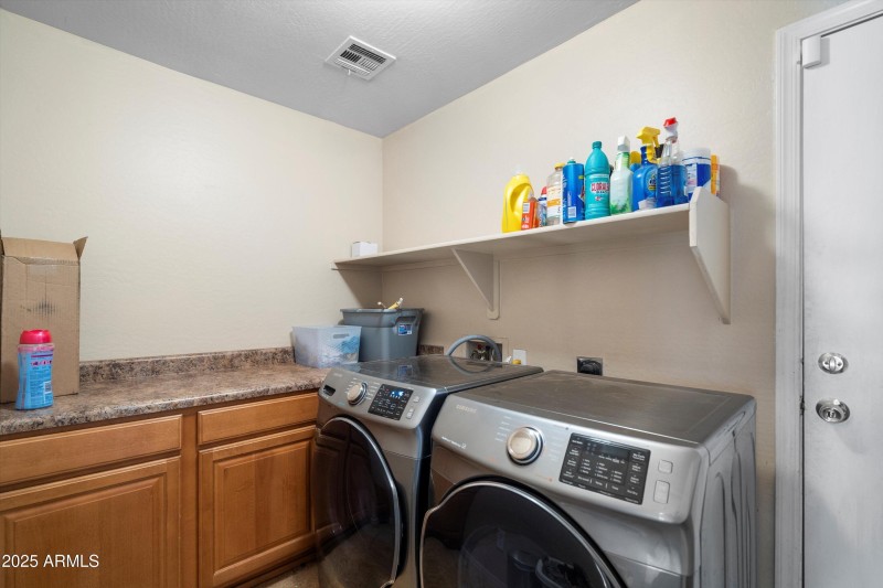 19-Laundry Room