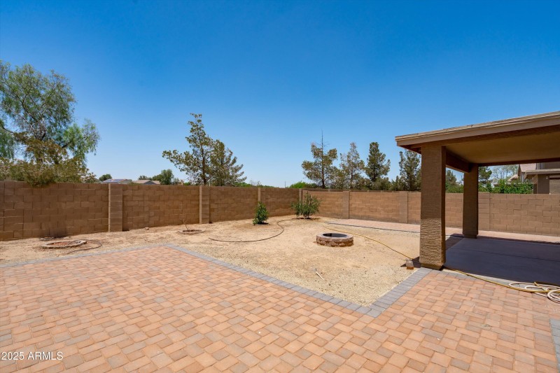 32-Backyard View