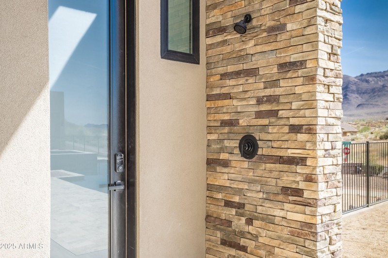 pool side shower