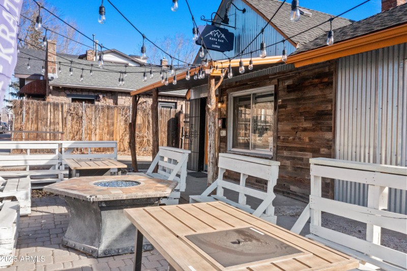 218 S San Francisco Street