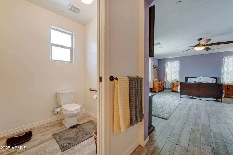MBathroom Wide