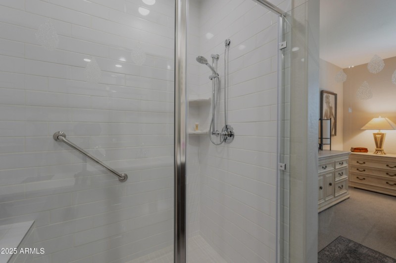 031 Primary Bath 17219 W La Luz Rd