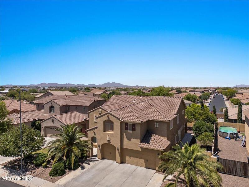 03-Aerial front of home