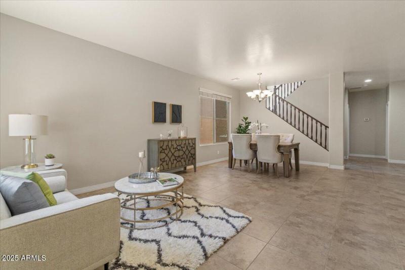 08-Formal Living and Dining