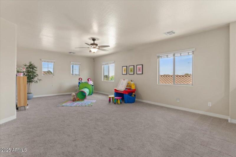 28-Bonus Room