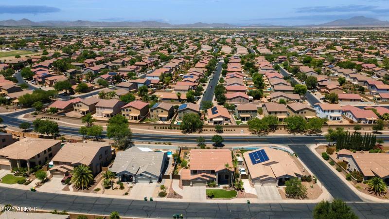 64-web-or-mls-20226-n-madison-dr