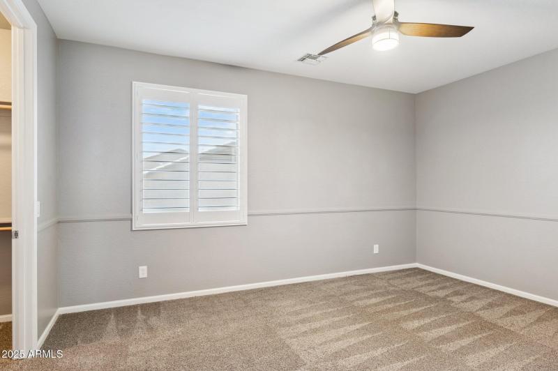 43-web-or-mls-20226-n-madison-dr