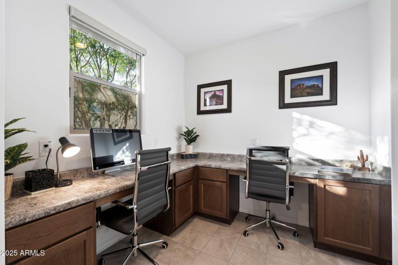 005__678 E Cobble Stone Dr