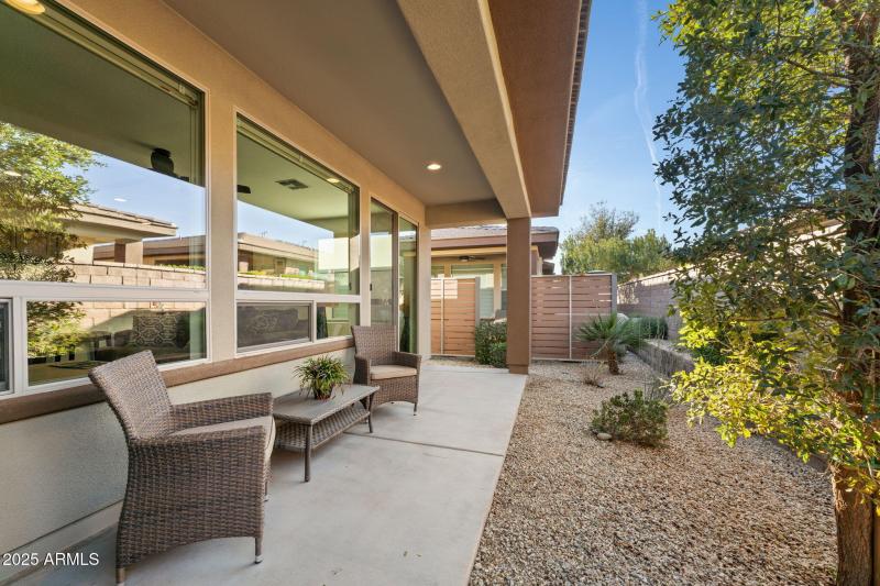 013__678 E Cobble Stone Dr