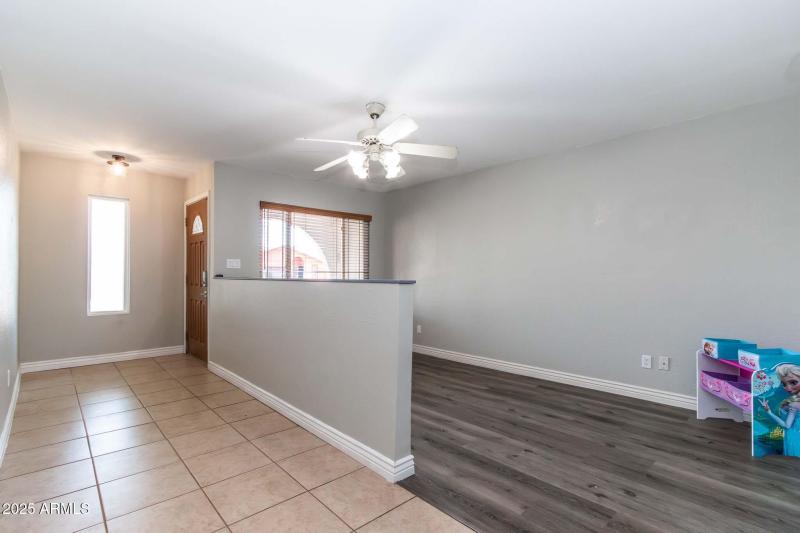 Front Entry/Flex Room