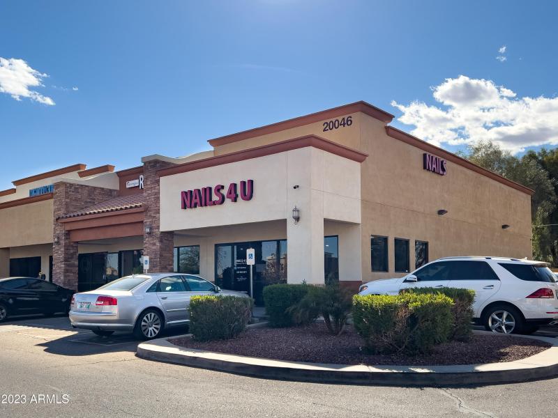 Nails_4_U_20046_N_John_Wayne_Pkwy_Marico