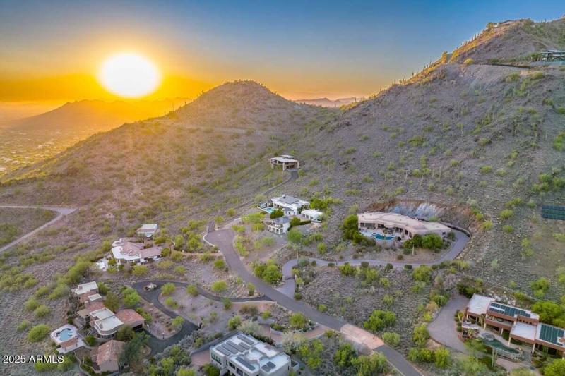 Elevated Privacy & Natural Beauty