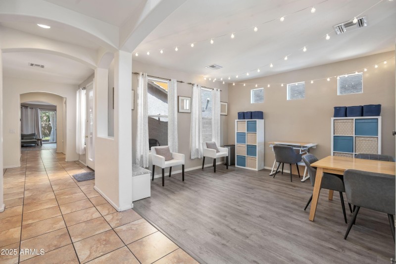 FRONT ROOM 1