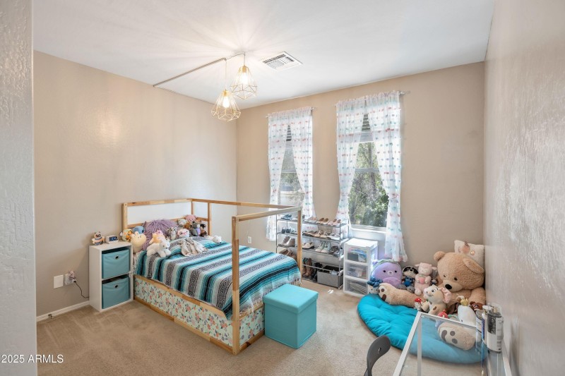 UP BEDROOM 1a