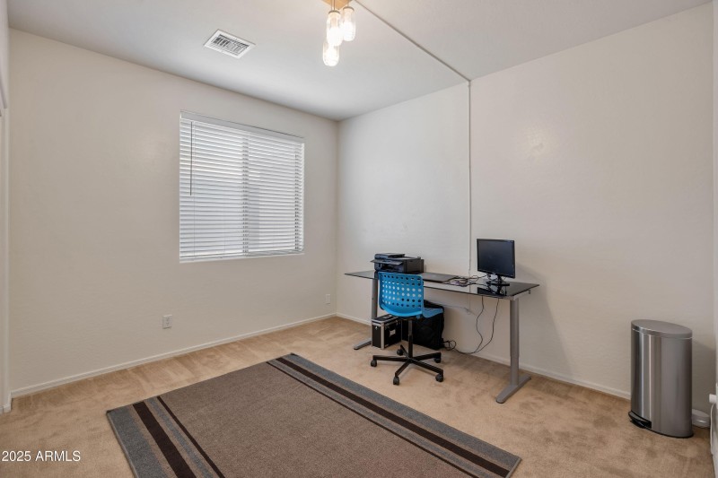 UP BEDROOM 4