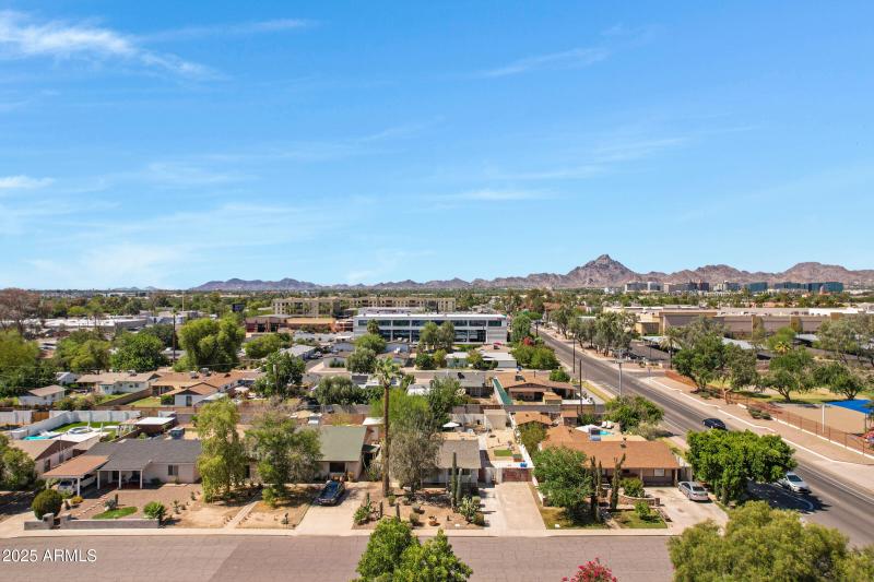 1940 E Indianola Ave-3