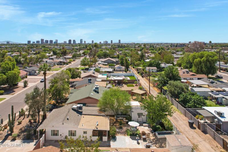 1940 E Indianola Ave-9