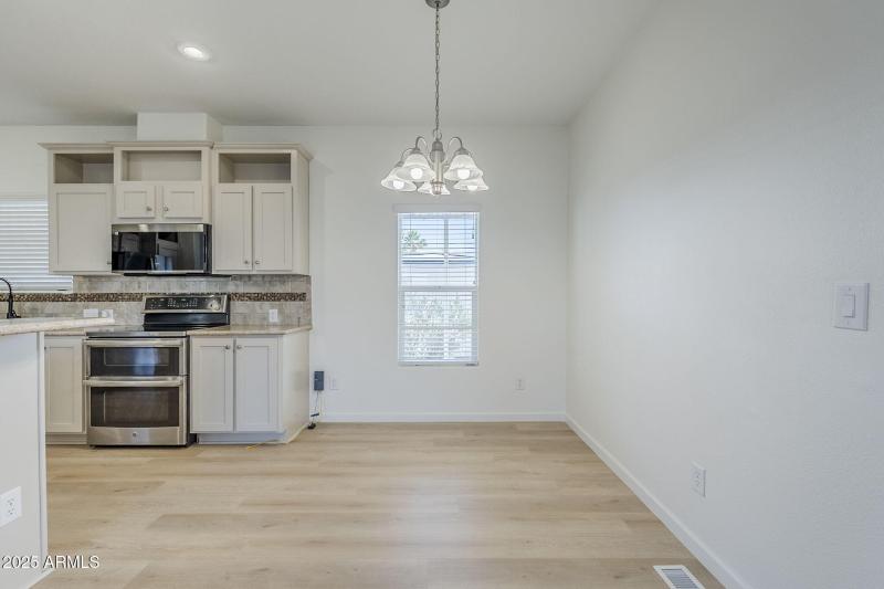 15-web-or-mls-Apache-15