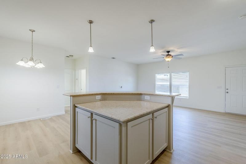 21-web-or-mls-Apache-21