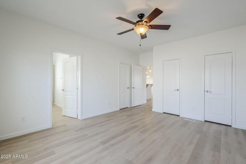 32-web-or-mls-Apache-32