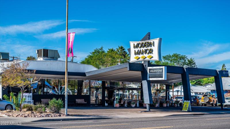 014_NEARBY AMENITIES