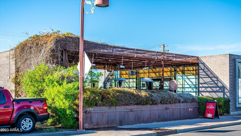 019_NEARBY AMENITIES