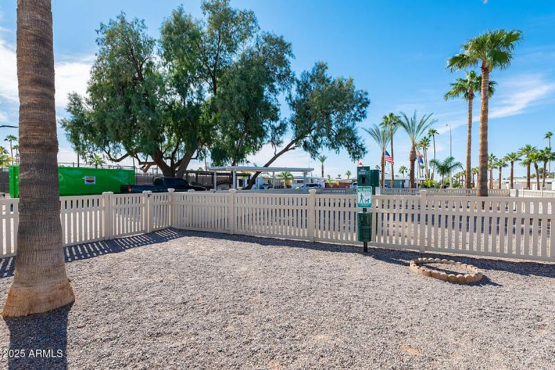 AGAVE VILLAGE DOG PARK