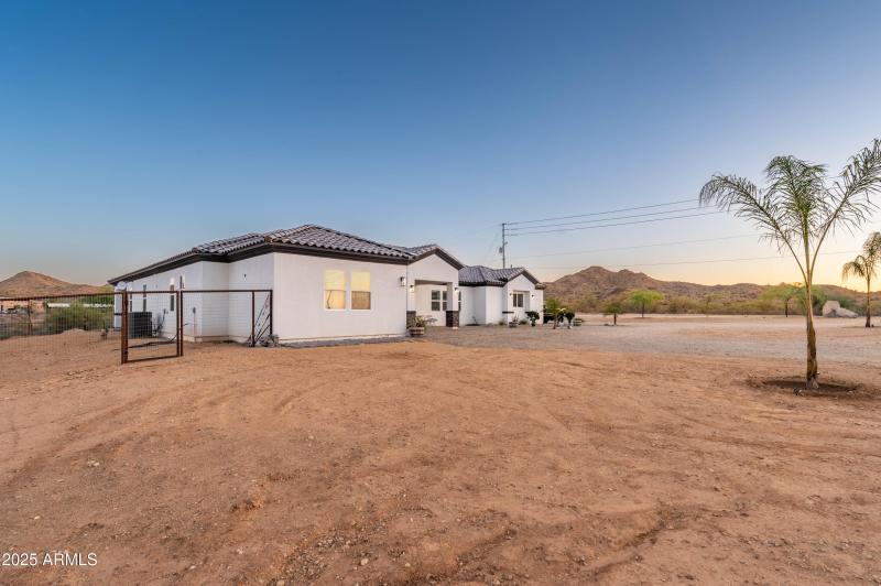 8017 S 143rd Ave Goodyear AZ 85338-3