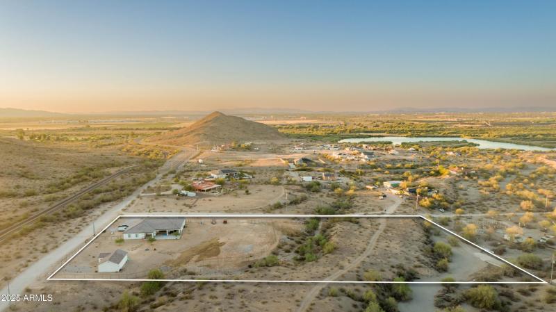 8017 S 143rd Ave Goodyear AZ 85338-30 co