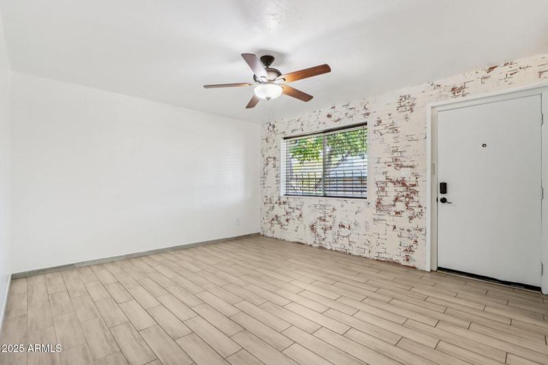 8-web-or-mls-N 16th St-2006-008