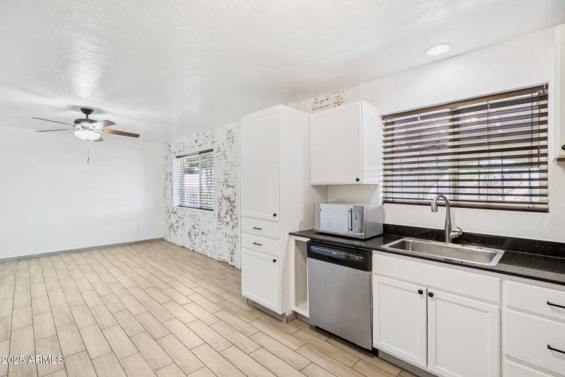 14-web-or-mls-N 16th St-2006-014