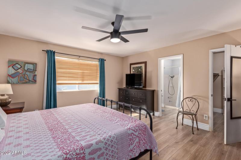 5337 E Gelding Master Bedroom