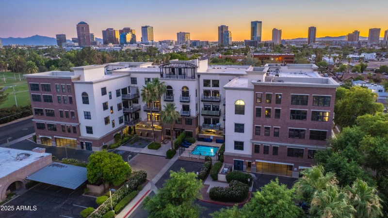 914 E Osborn #208-47