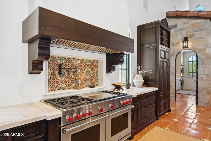 15-Kitchen