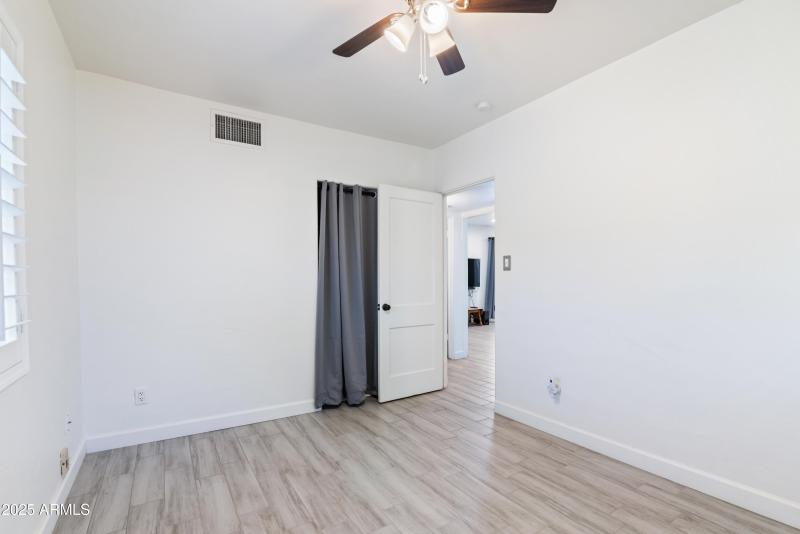 19_9520 n central ave-19