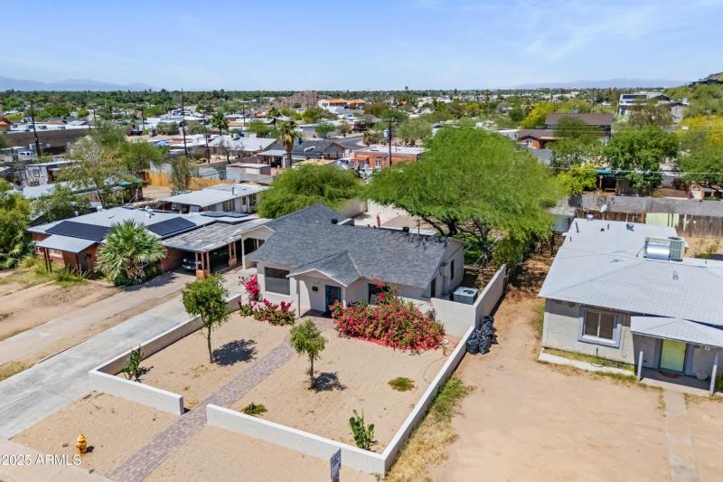 32_9520 n central ave-32