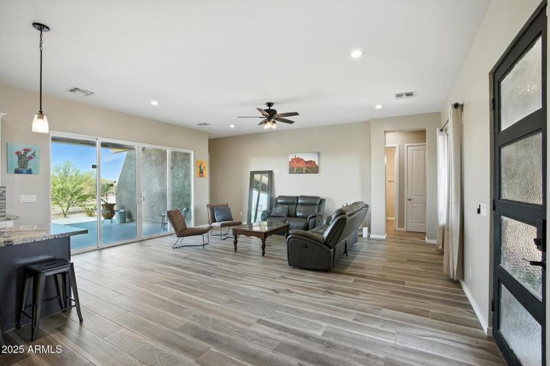 3-web-or-mls-BSC03475 Boogie ThePhotogra