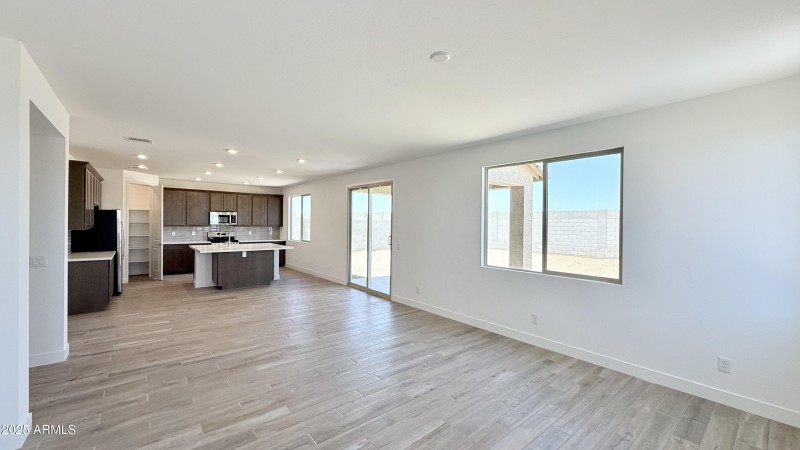 Kitchen & Living area