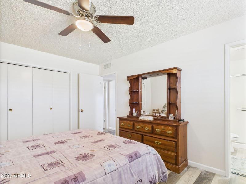 3-web-or-mls-CAM03379G0-PR0127-STILL003