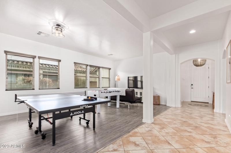 Formal Dining/Entertainment Area