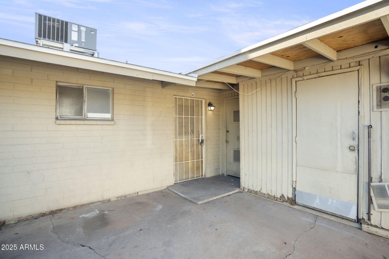 37044111_23-web-or-mls-1519-w-7th-pl-6