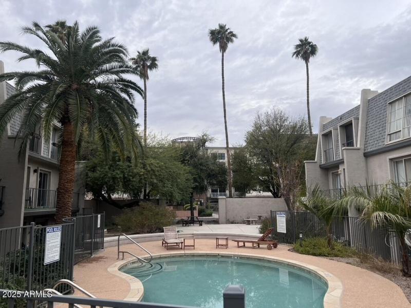 25168841-AAD6-45E1-A5D9-AF0D9A734568_1_1