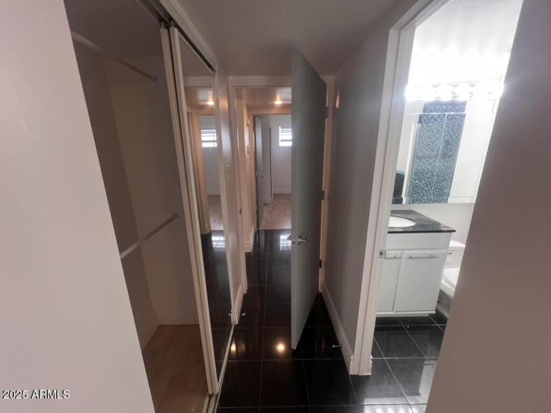 7CB2AE1F-E3C3-43C9-A433-3E24E4B61876_1_1