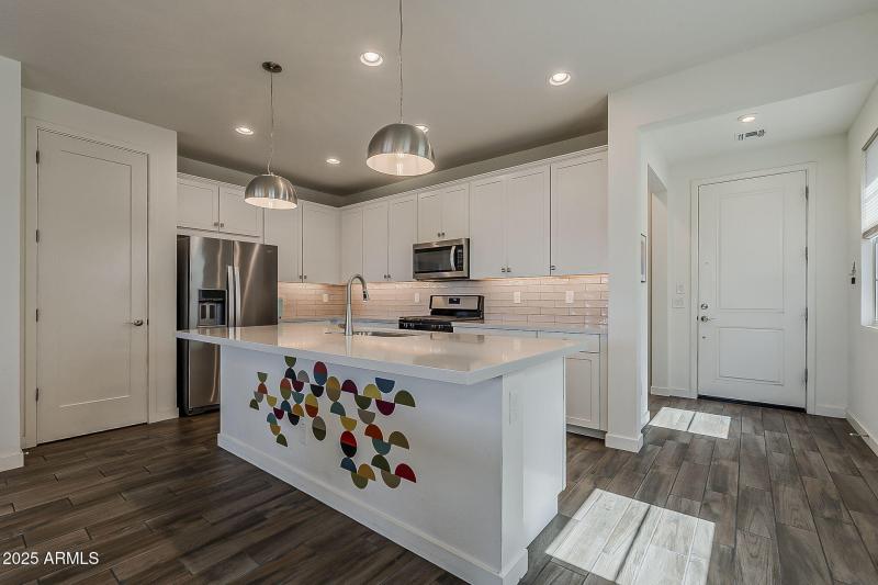 21-web-or-mls-Springfield-21